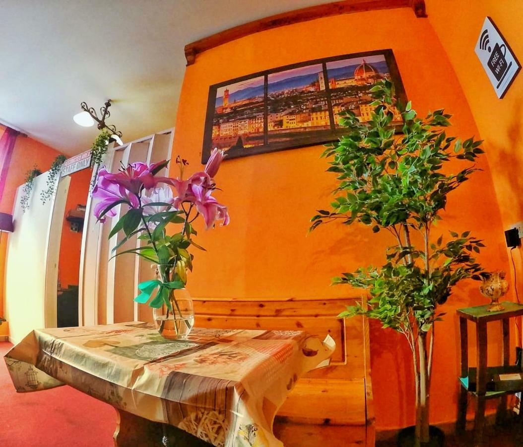 Holiday Rooms Флоренция Экстерьер фото